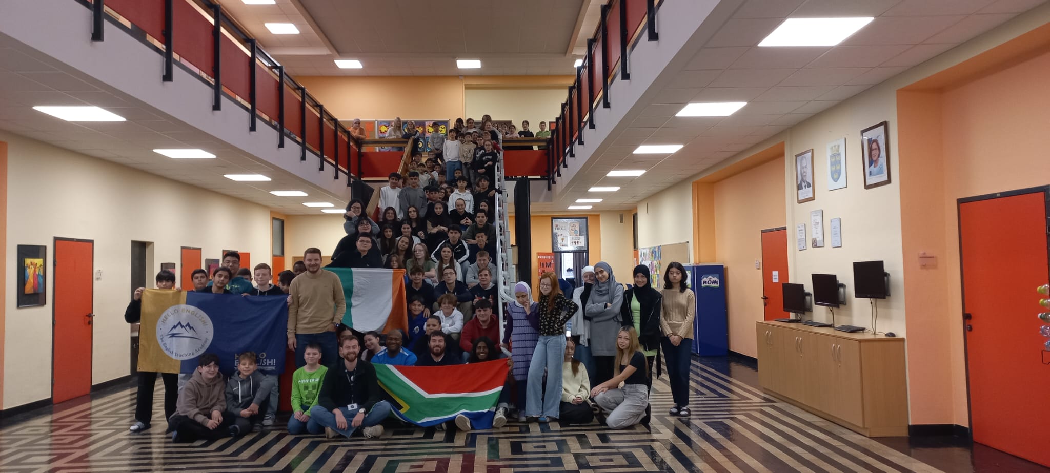 Hello English: Spannende Projektwoche mit Native Speakers